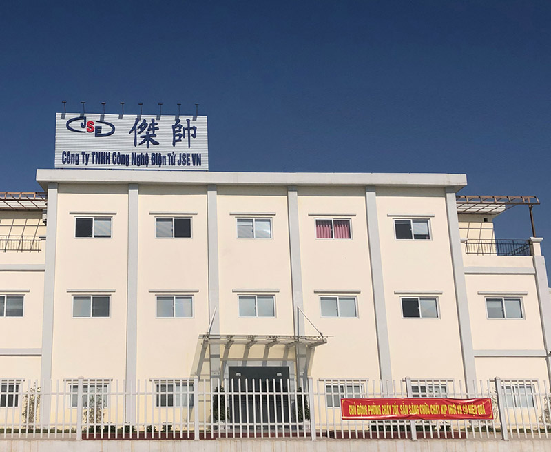 越南杰帥電子有限公司采購我司晉力達2臺大型波峰焊，用于數據線及充電器加工
